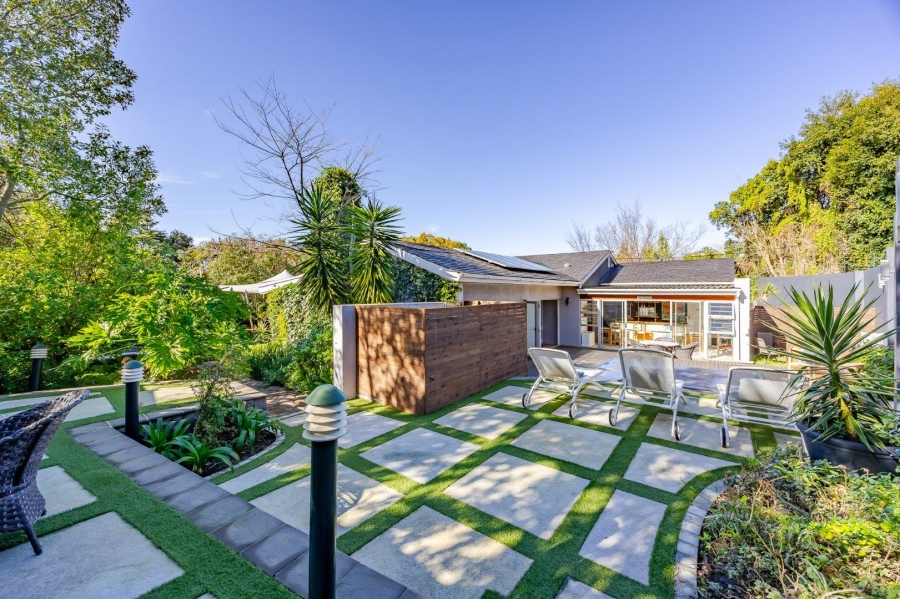 9 Bedroom Property for Sale in Durbanville Western Cape